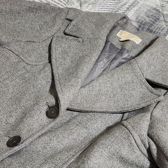 MICHAEL Michael Kors Gray Wool Trench Coat with Notched Lapels - Picture 5 of 8